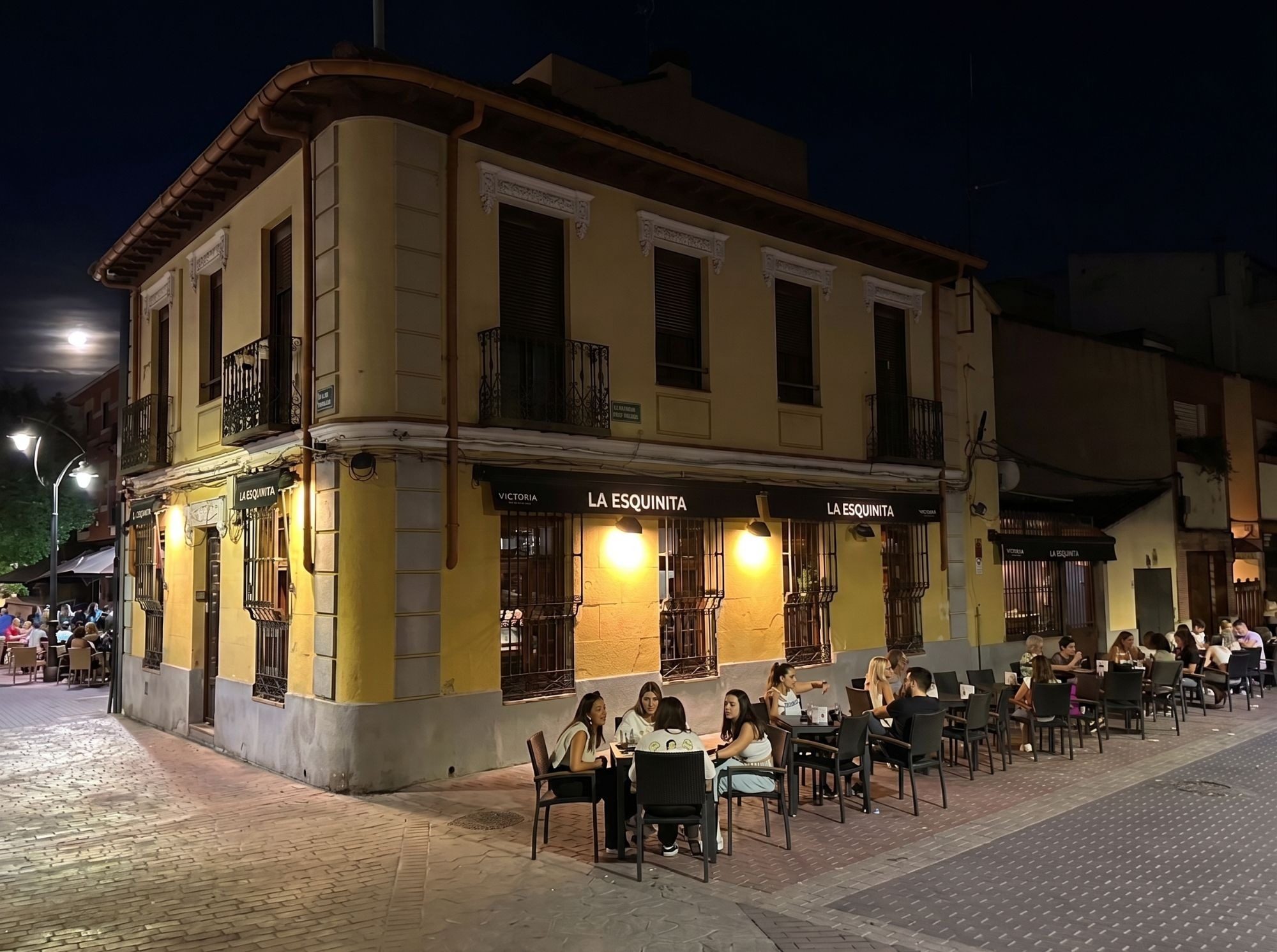Fachada de La Esquinita